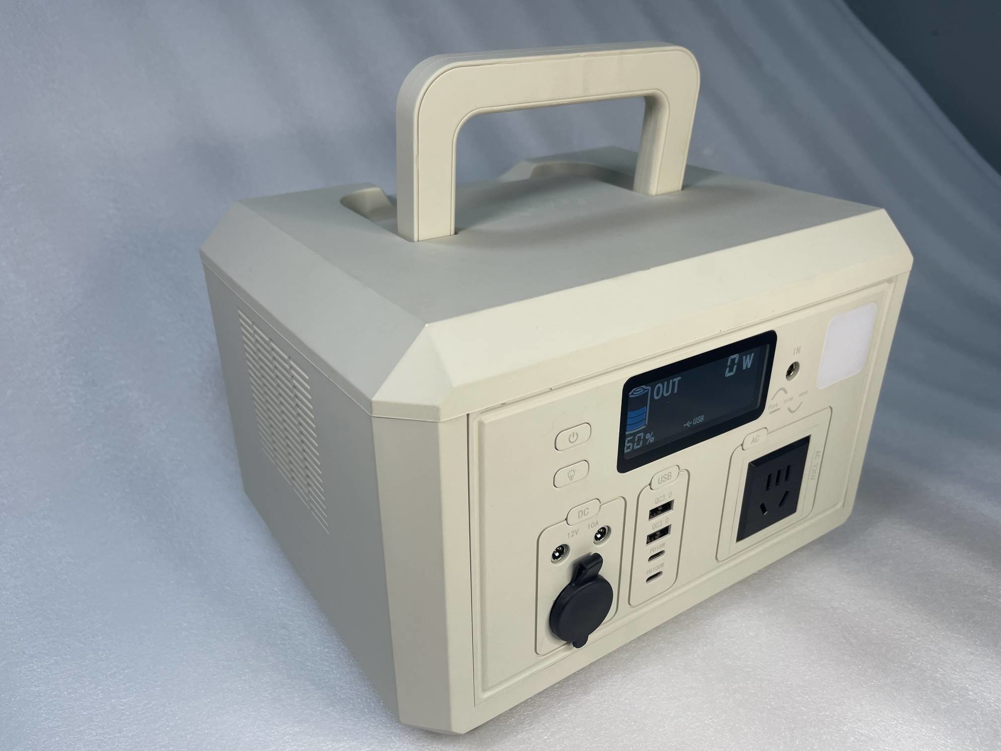 UN38.3 Certified 600w Portable Power Supply Powerstation Lifepo4 AH600