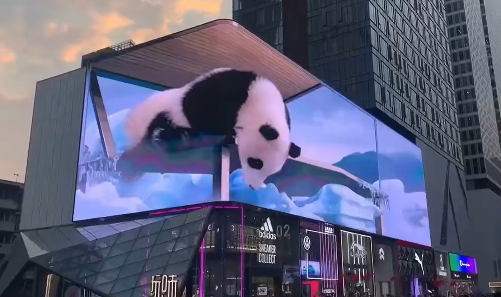 P8mm Outdoor LED Displays High Visibility and 100000H Working Life to Effectively Reach a Wide Audience
