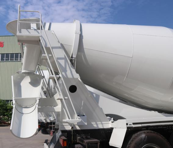 Used Concrete Trucks 6×4 Drive Model LHD Sinotruck Howo Cement Mixer Truck EURO IV Loading 8 Tons