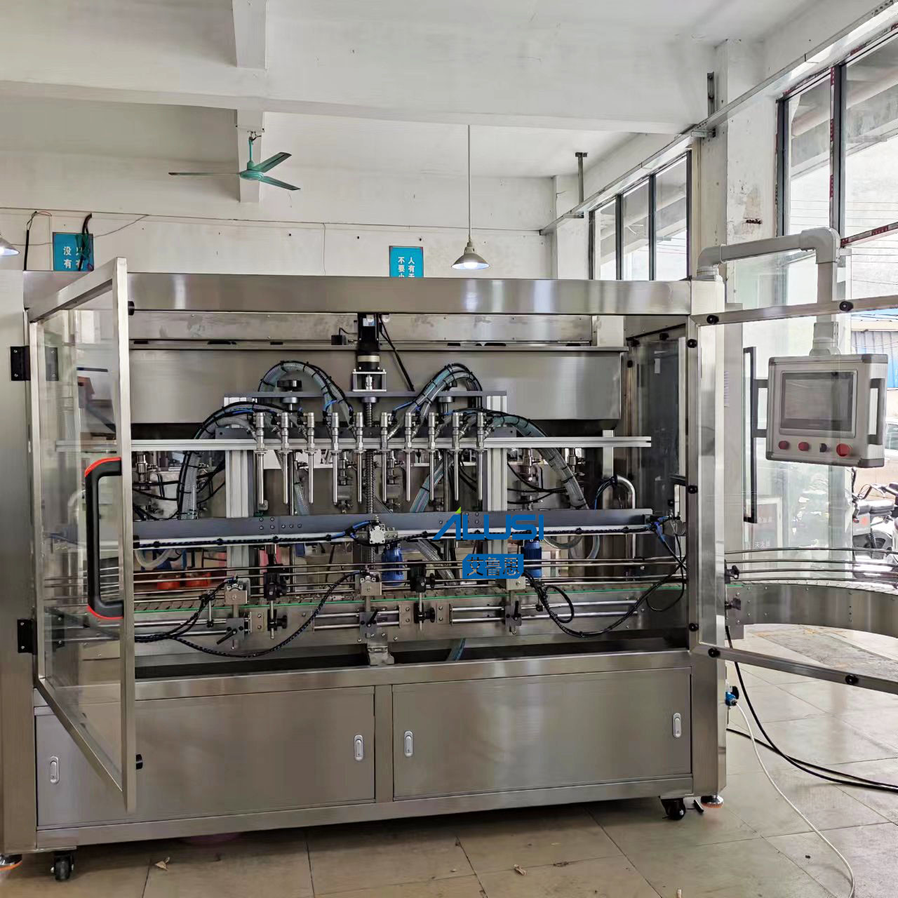 Custom 10 Nozzles Bottle Liquid Filling Machine 1500bph Shampoo filler