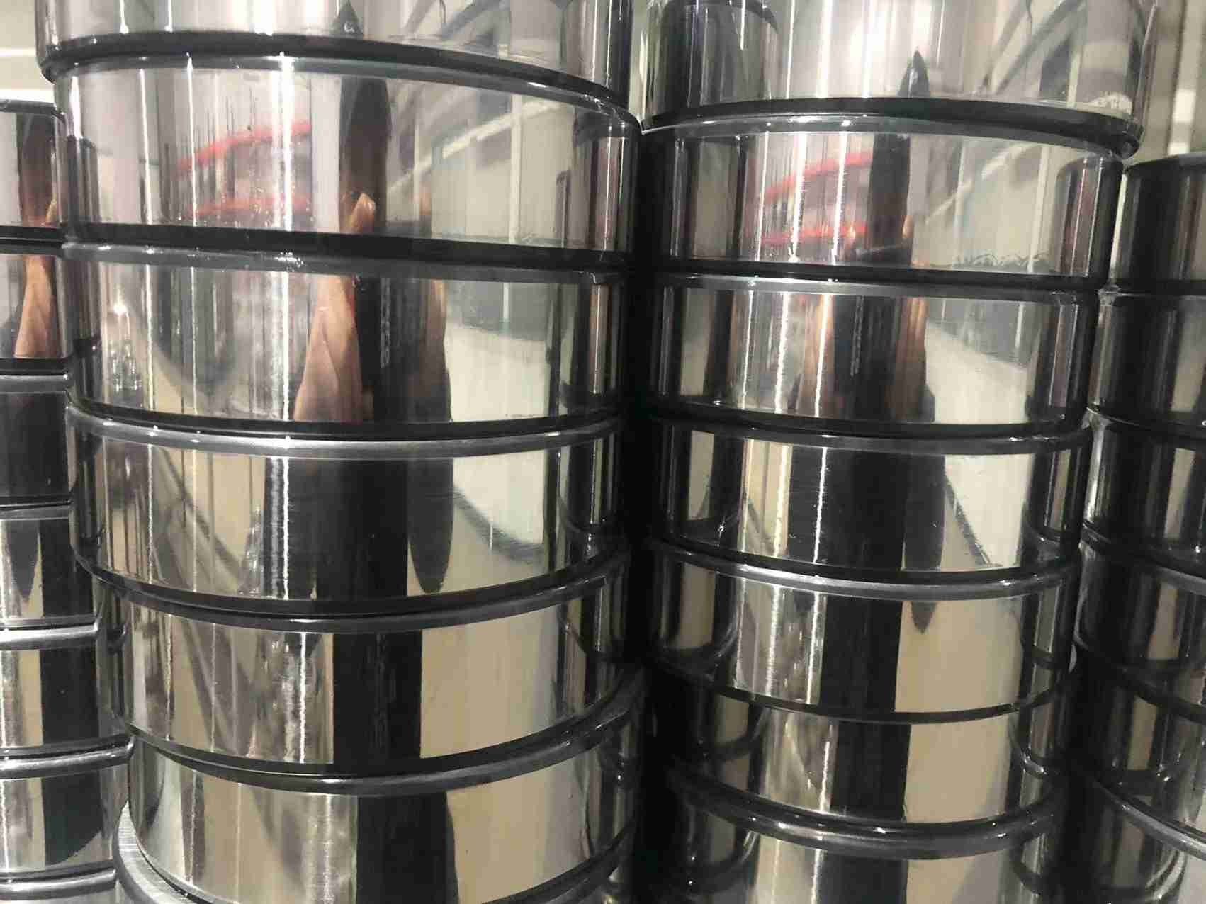OEM Service Cylindrical Roller Bearing Single Row Double Row Four Row NJ200 Series