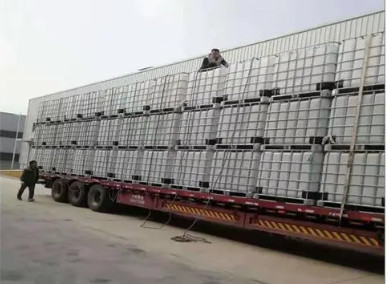 Epoxy Resin And Hardener To Mixing On APG Machine For 24KV SF6 Sulfide Circuit Breaker