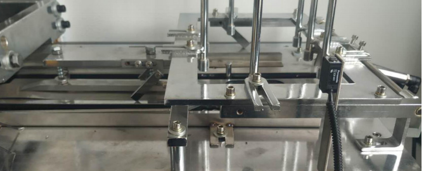 PLC Control Ice Cream Soup Salad Paper Bowl Equipment 2350*1250*1900mm