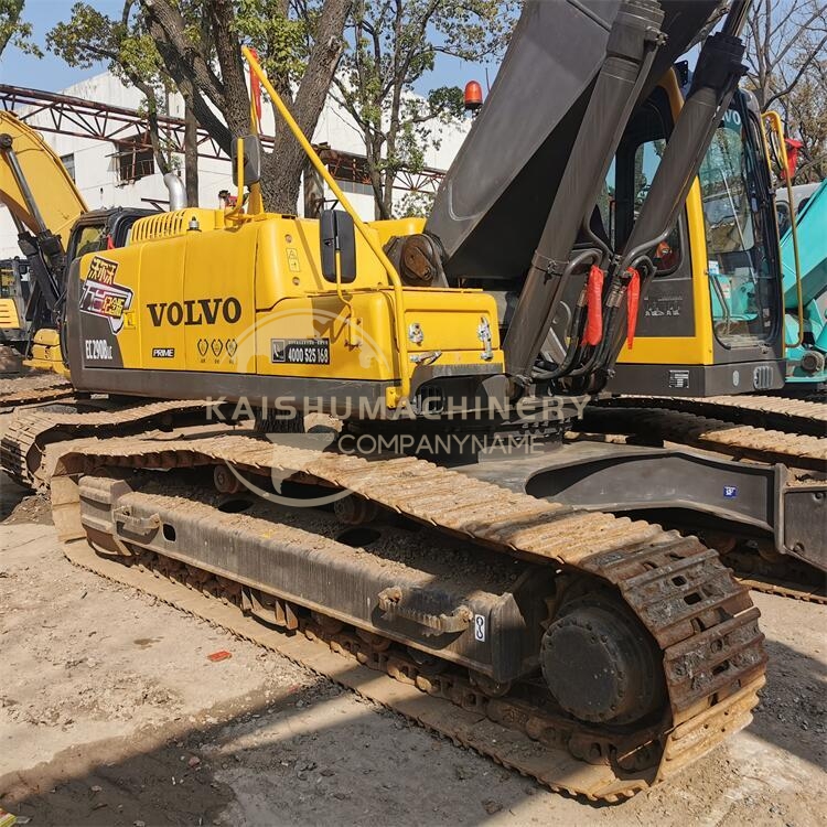 Versatile Volvo EC290B Used Excavator with 3.1 m Transport Width and 153 kW Power