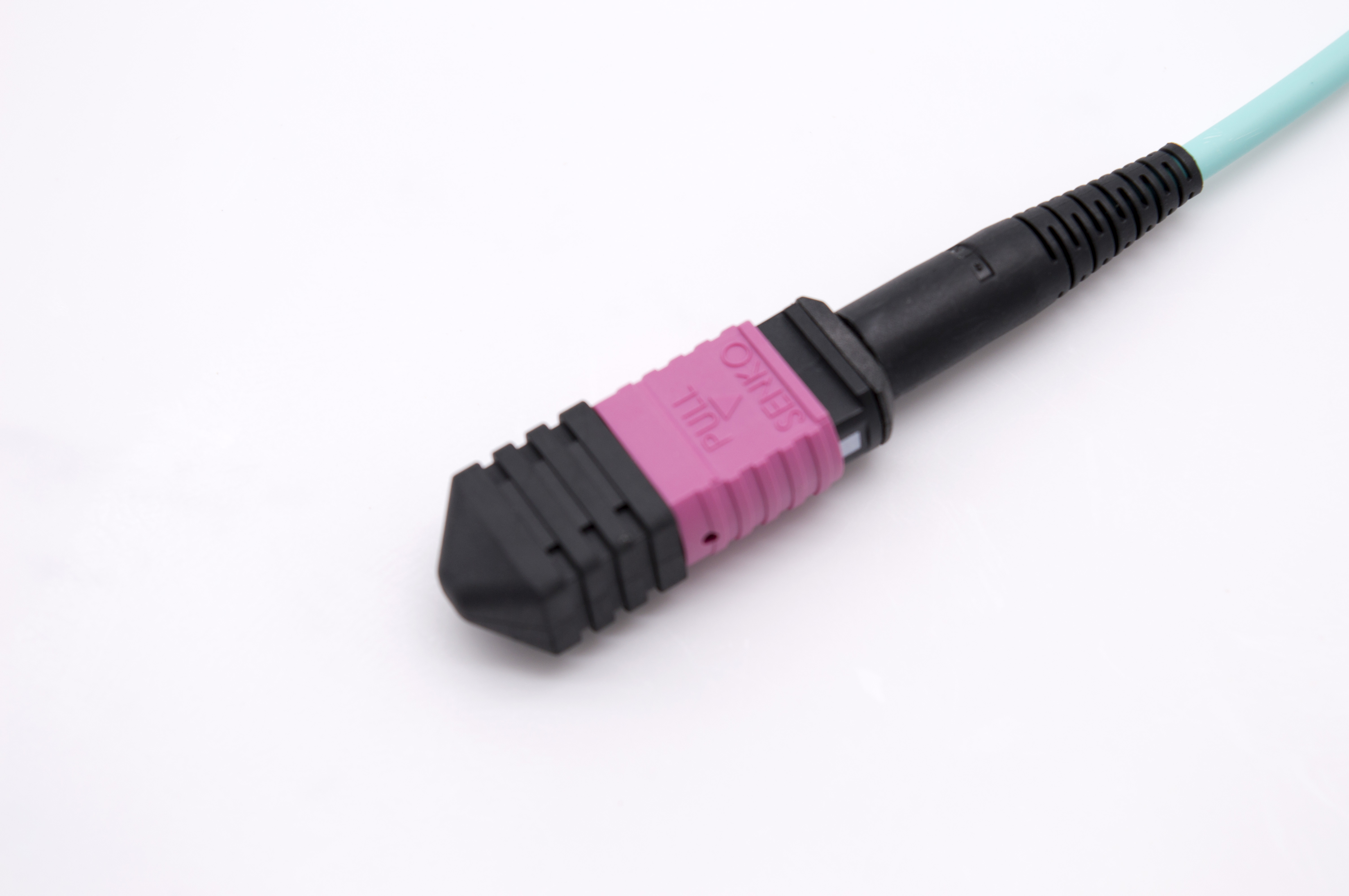 MTP MPO cable , MTP MPO Patch Cable 12 fiber OM3 OM4 50/125um Plenum Rated 40G/100G high-density connections