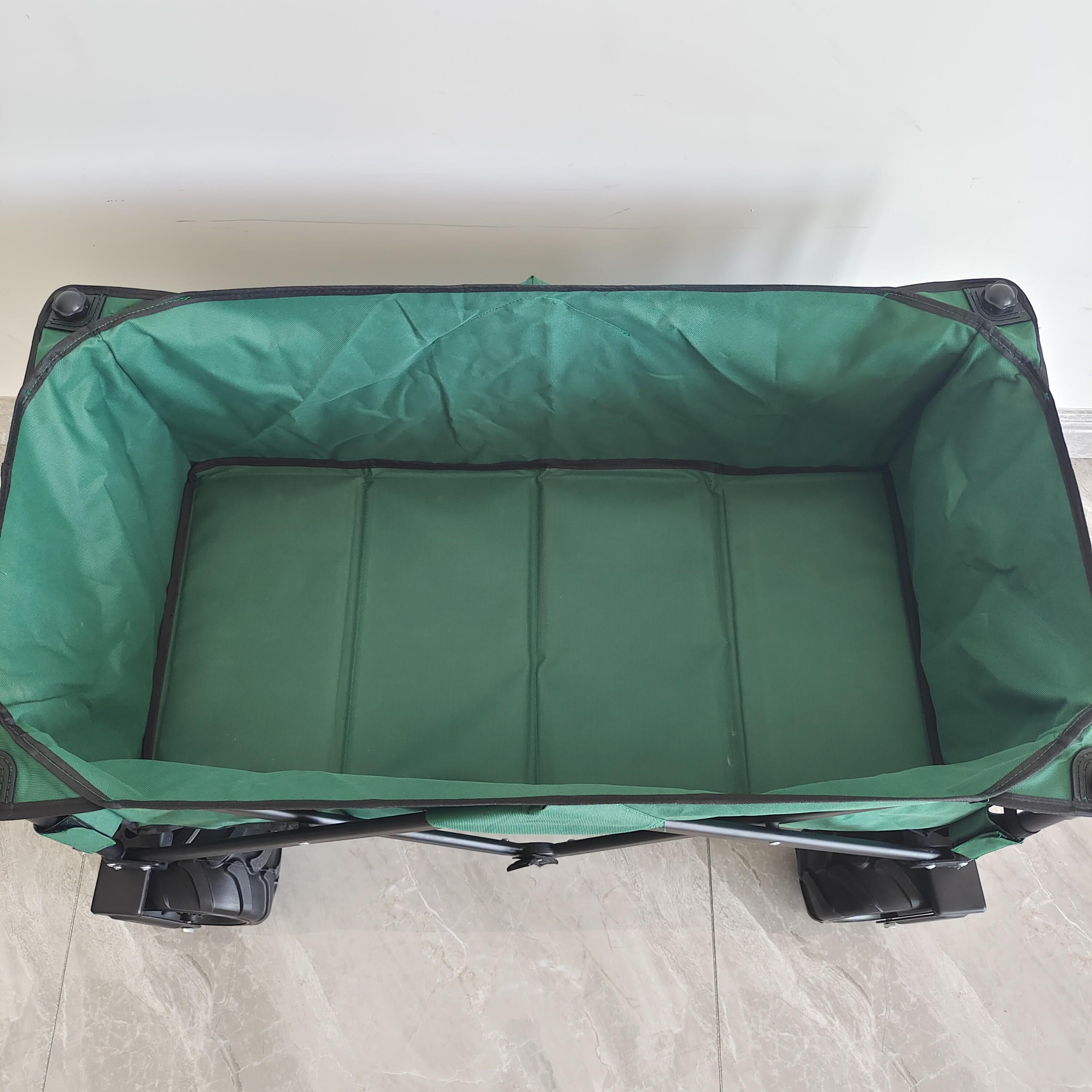 140LB Outdoor Camping Cart Easy Carrying Wide Pu Wheels Collapsible Folding Wagon