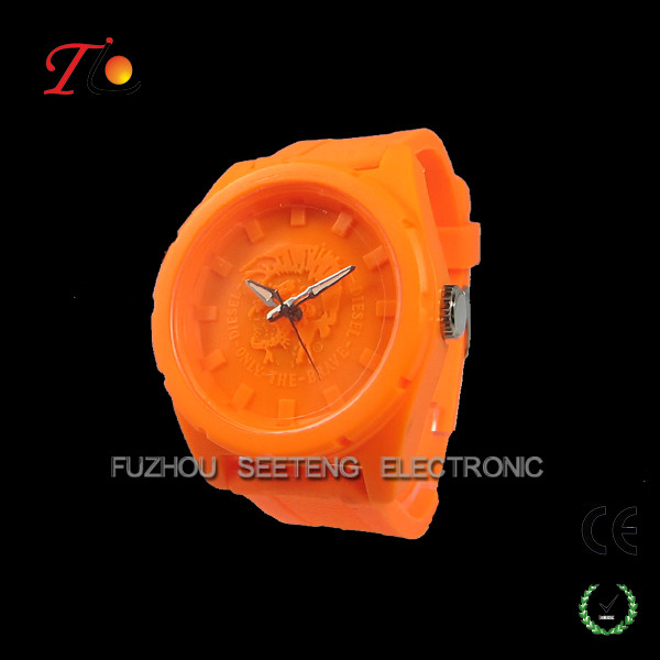 New arrivial fashional custom logo silicone plastic watch with all normal color available
