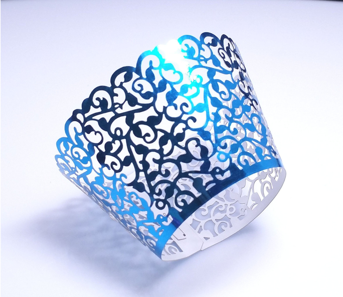 Colorful Mini Cupcake Wrappers Corrugated Cardboard Material Stamping Surface