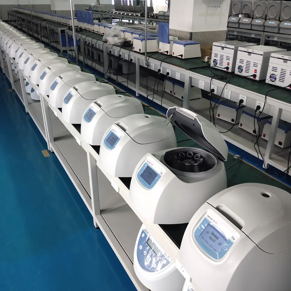 Blood Centrifuge TD4