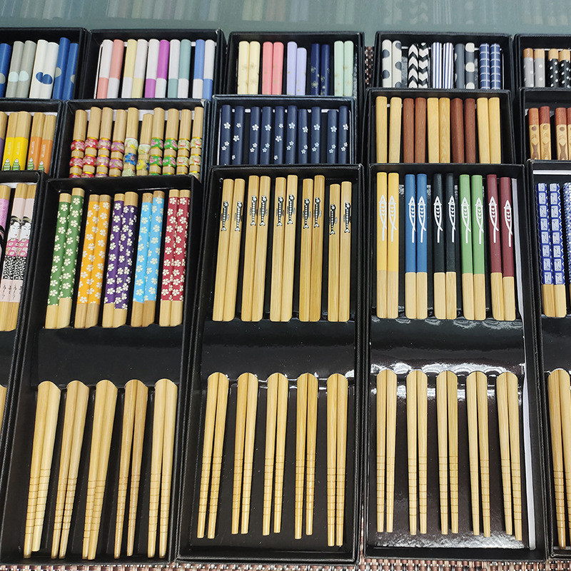 Wave Pattern Wooden Reusable Chopsticks , Japanese Travel Reusable Bamboo Cutlery Set