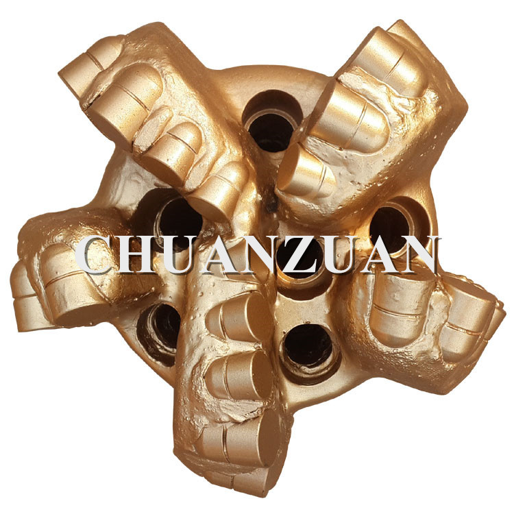 Steel Body Polycrystalline Diamond Drill Bits 165MM 6 1/2 Inch With Middle Cutter