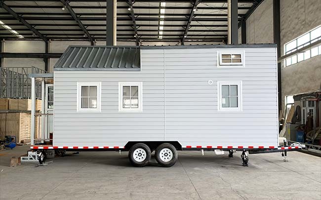 Modern Modular Wpc Board Prefabricated Tiny House On Wheel With Light Steel Frame