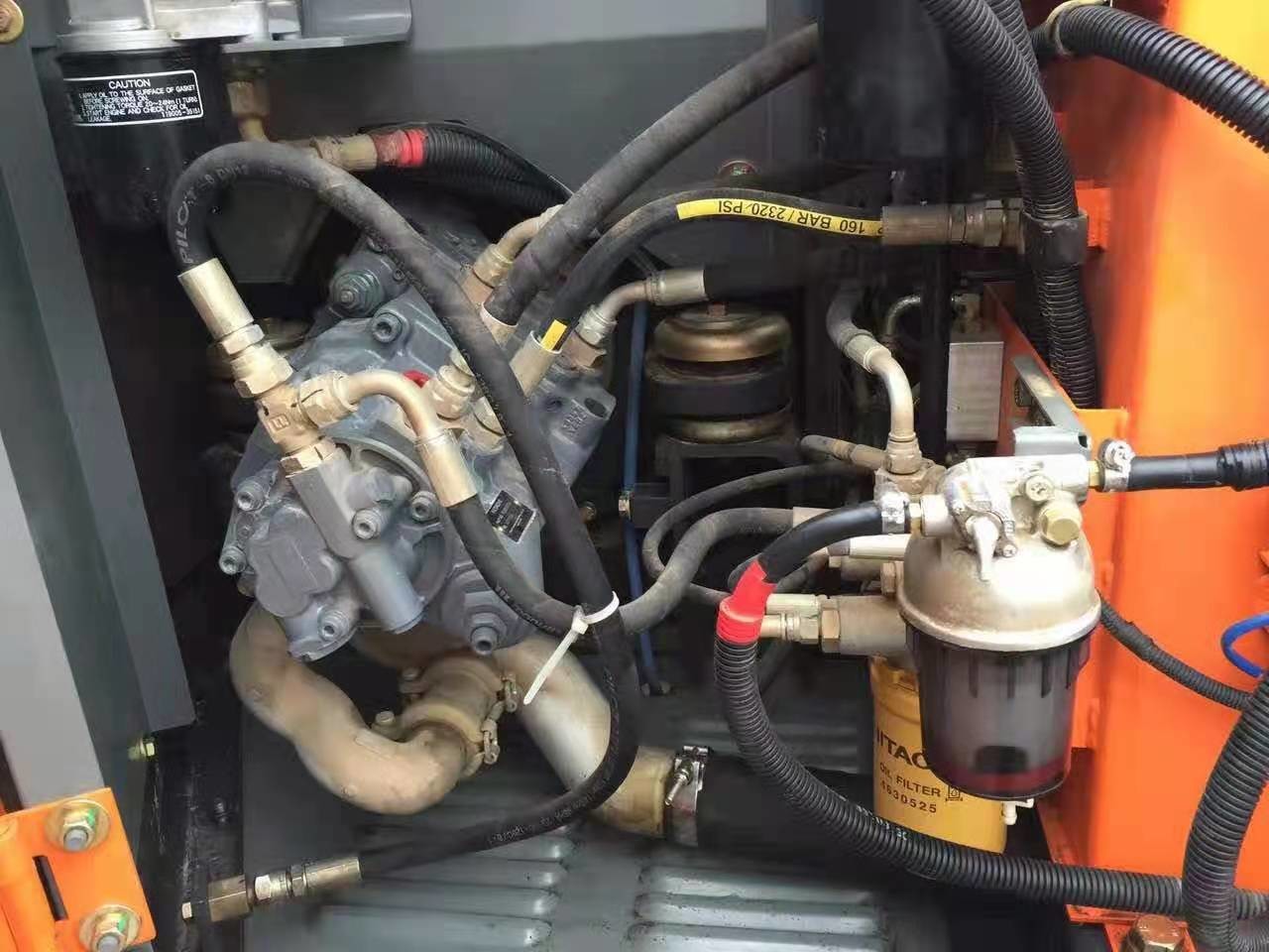 Red Japan Isuzu Engine ZX70-5A Hitachi 7 Ton Excavator