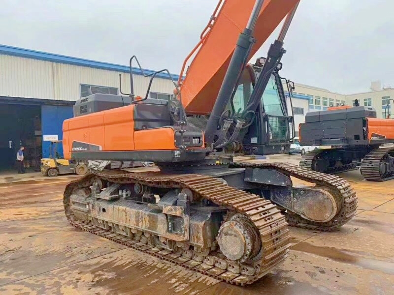 Excellent Condition DOOSAN DX500 Heavy Equipment Used Excavator with 480 Working Hours