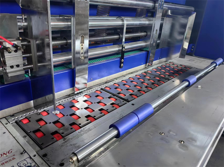 Innovative Automatic Pizza Box Printing Slotting Die Cutting Machine 18000 KG Capacity
