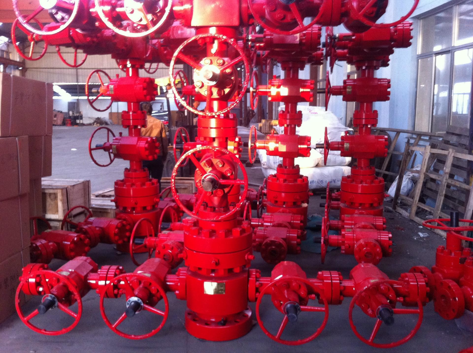 52-180mm Oil Gas Wellhead Equipment Stainless Steel Oil And Gas Christmas Tree