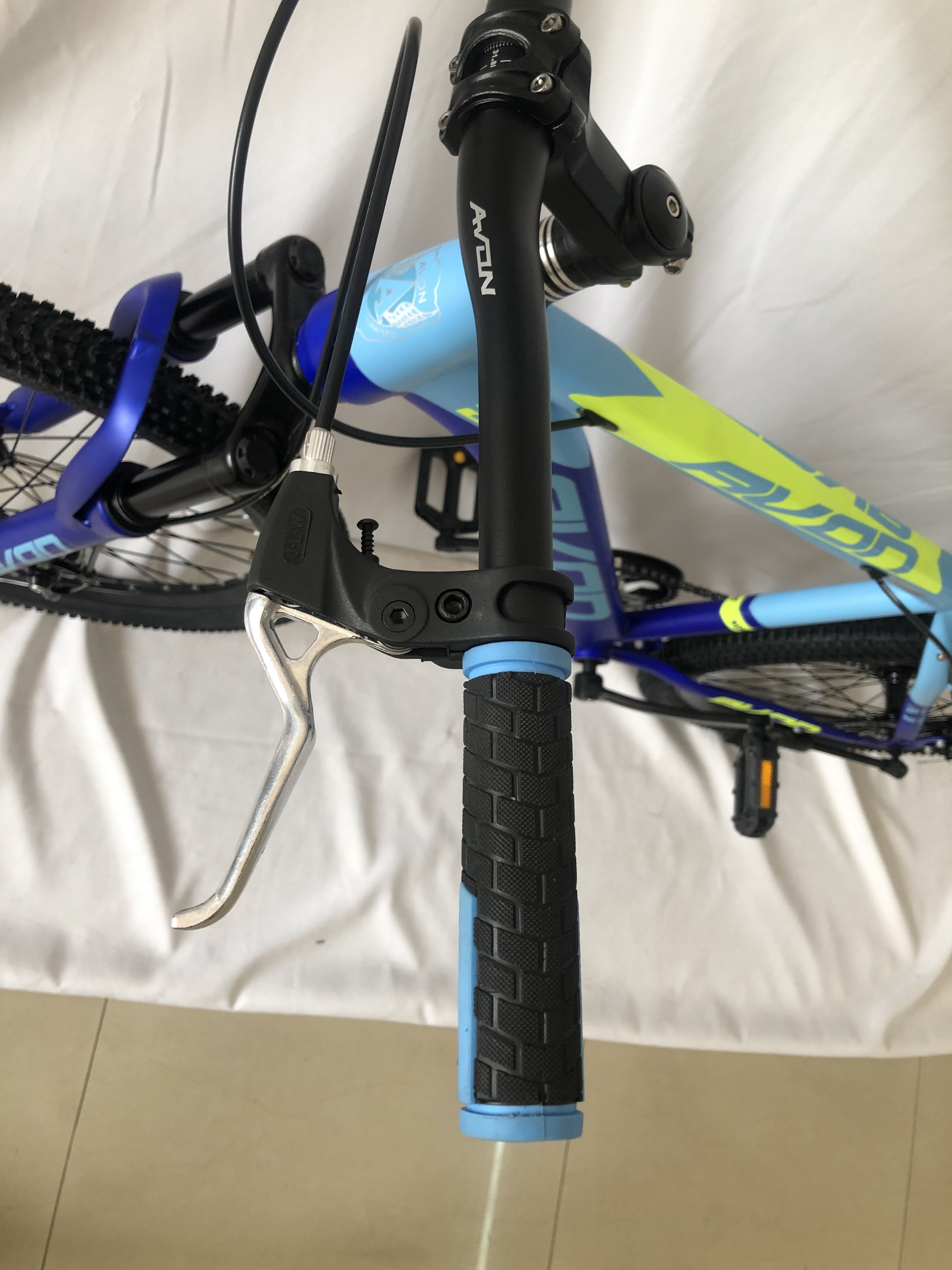 High quality 24 inch 1speed disc brake shock absorption suspension aluminum carbon steel frame mountain bicycles