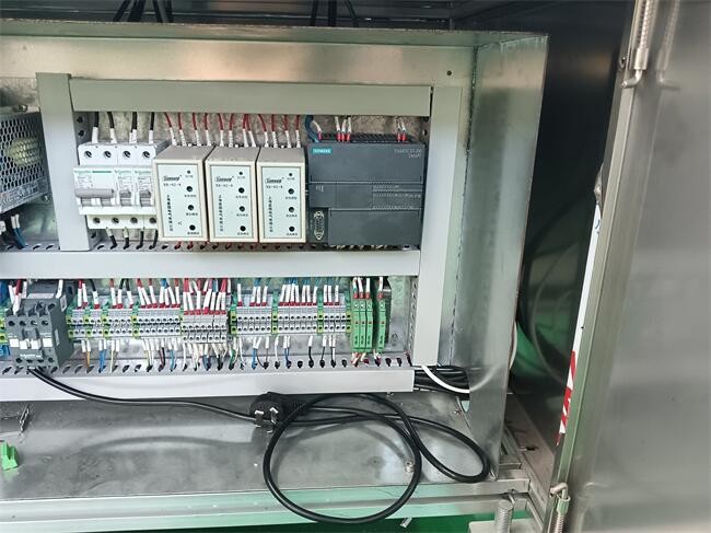Electric Automatic Round Bottle Labeling Machine for Front And Back Labeling Types