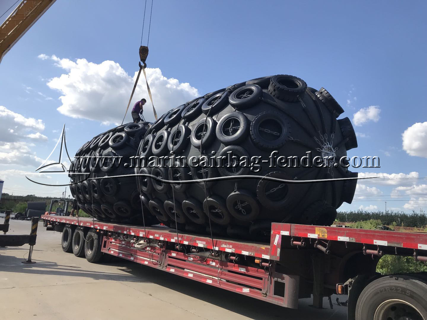 CCS Certificated High Tensile Dock Sling Type Rubber Fender With Stainless Steel Pin