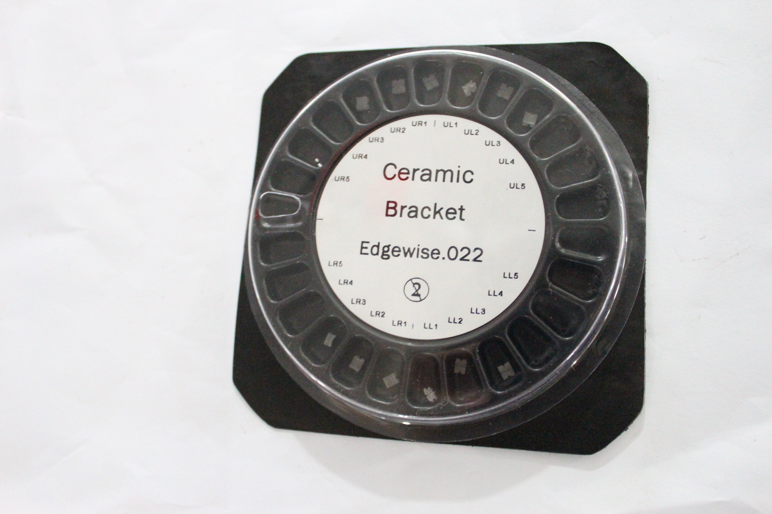 Simple Operation Ceramic Ortho Brackets , Comfortable Feeling Ceramic Brackets Braces