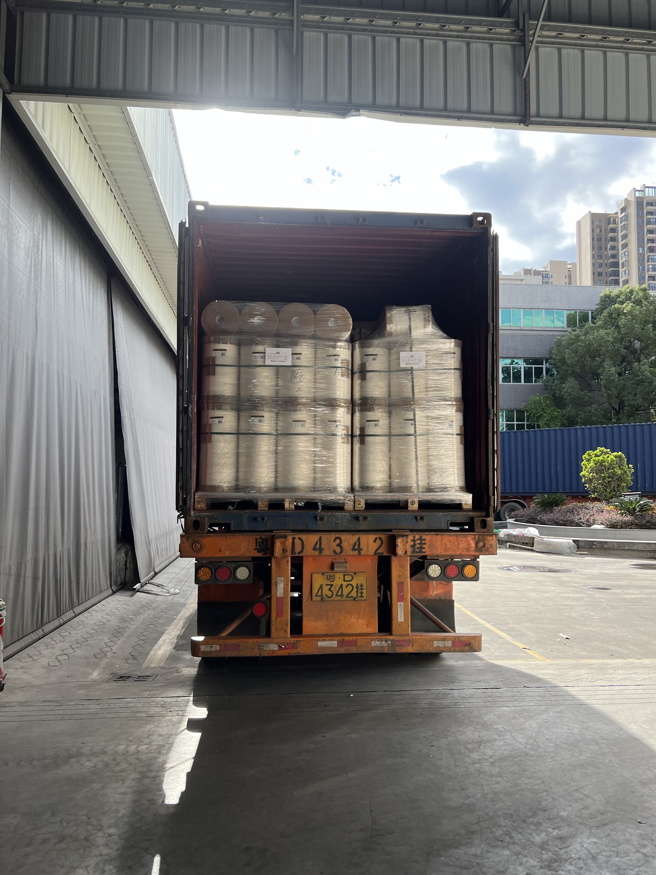 Sparkling Glitter Lamination Film For Eye-Catching And Personalized Packaging Materials