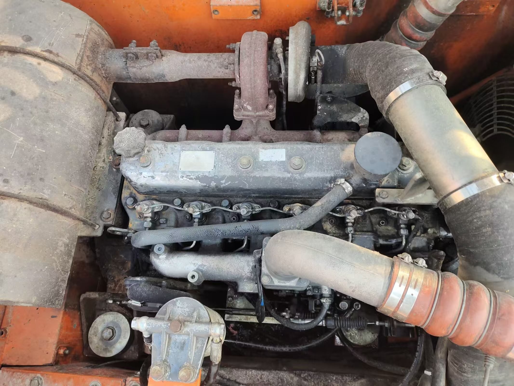 Doosan DX225LC excavator with original quality and affordable price