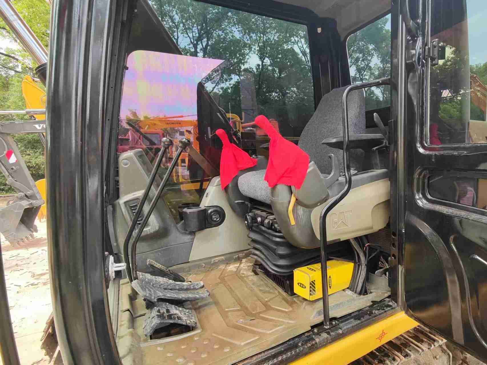 Cat 307D Excavator Cab