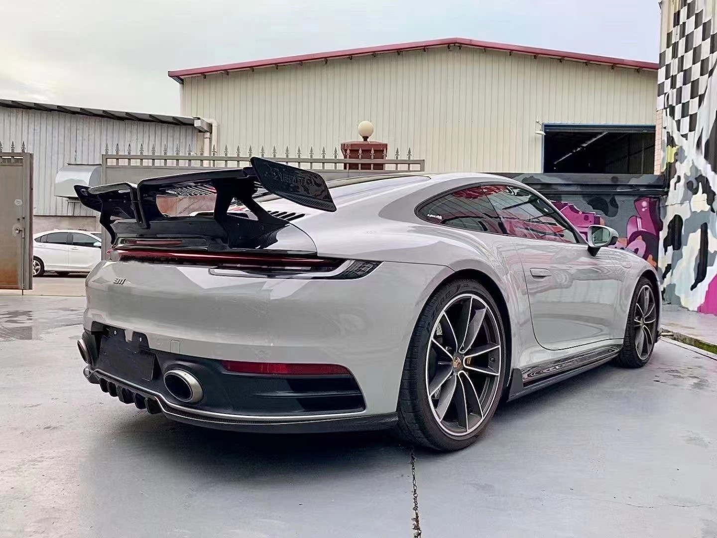 High Quality Carbon Fiber Spoiler Carbon Fiber Spoiler for Porsche 911 992 992 for TechArt Style Spoiler
