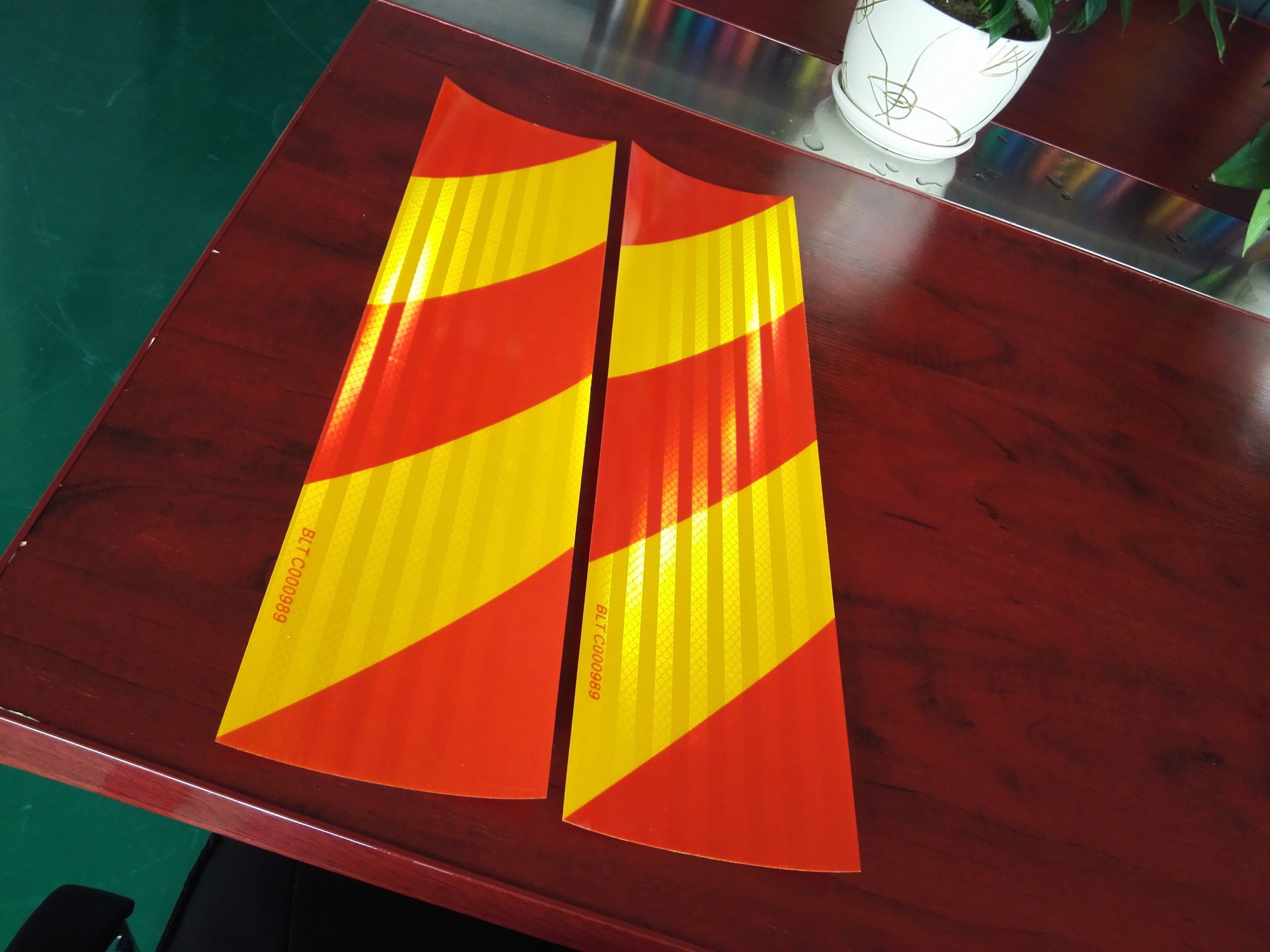 Red And White Chevron Right / Left Vehicle Reflective Tape Weather Resistant