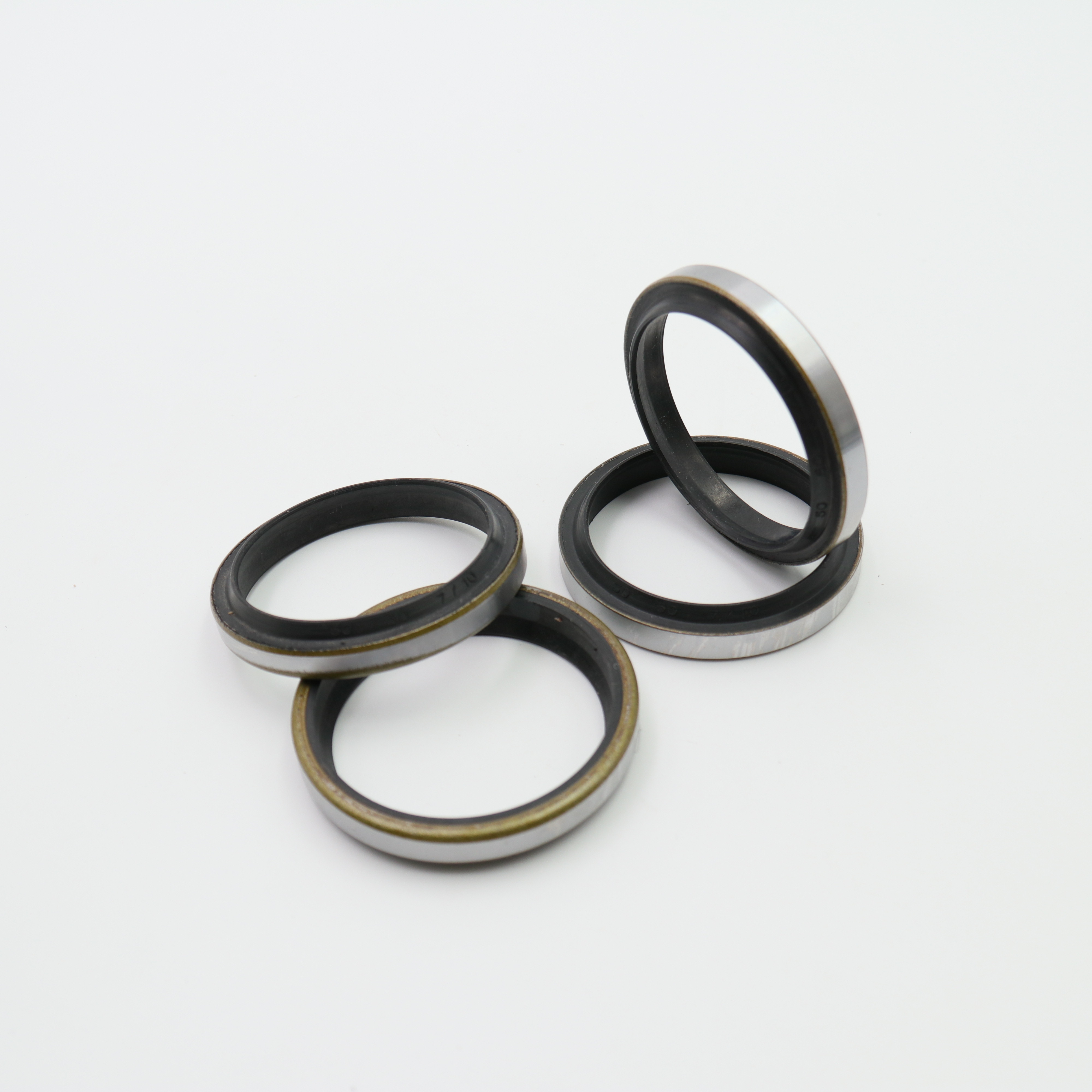GA NBR O Ringe , Engineering Machinery X Ring NBR VMQ Material