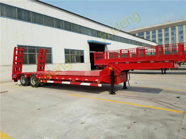 Heavy duty trailer low bed semi trailer 2 / 3 / 4 axles 40 / 80 / 100 tons capacity