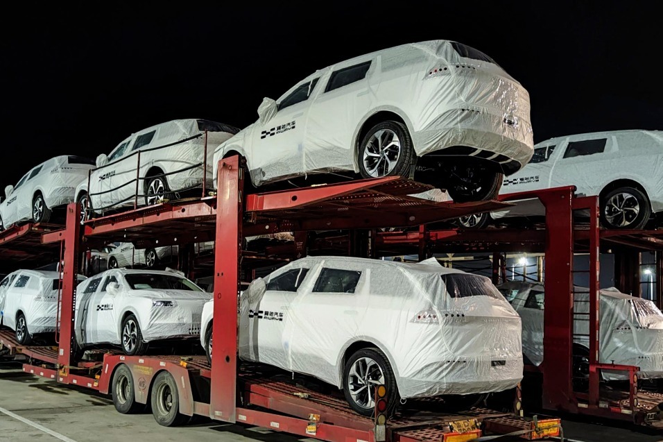 1.5T Uni-k Idd Hybrid Car 2022 for Changan Max Speed 200km/h Charging Time 0.5 Hours