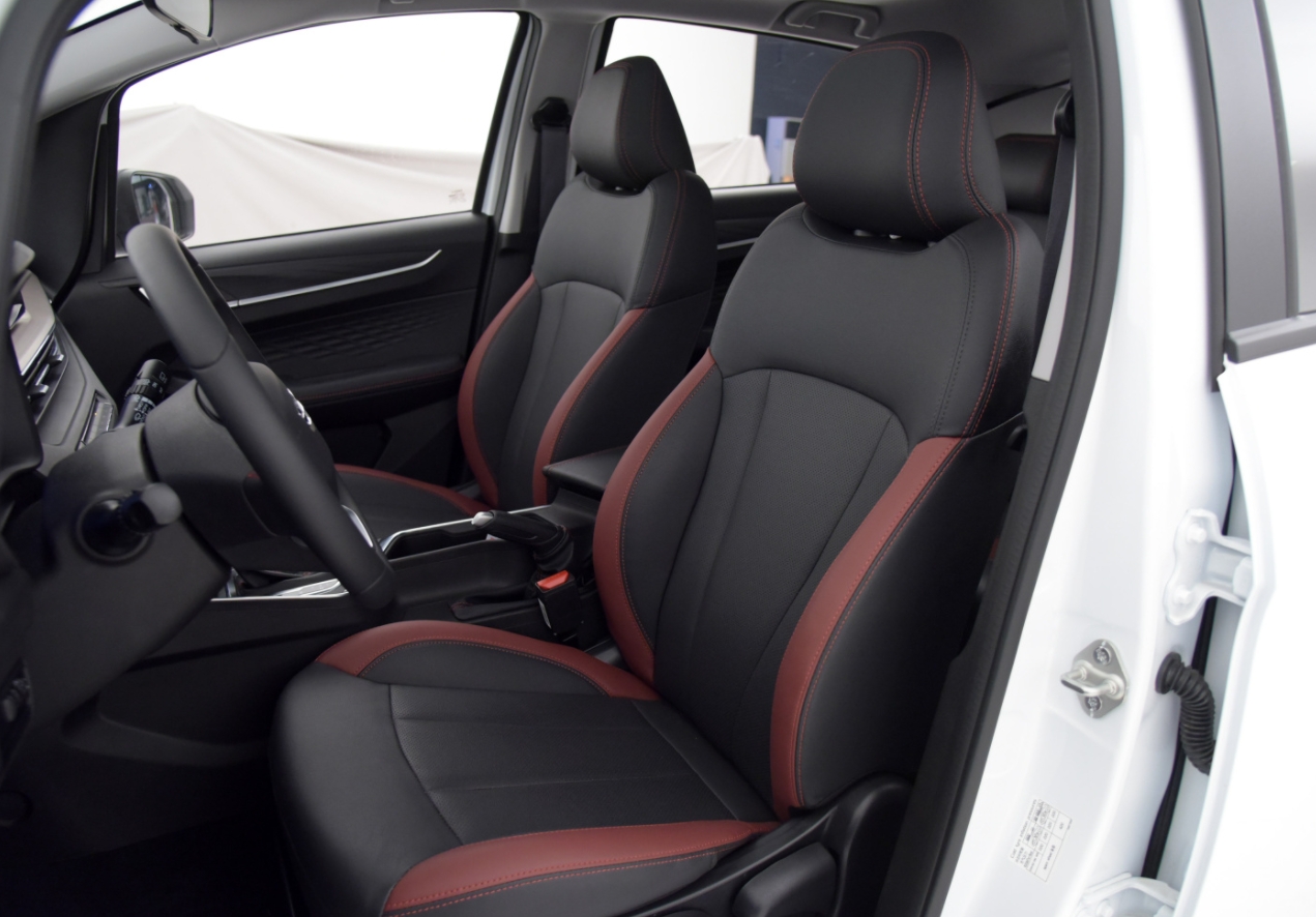 2024 Model Geely GX3 Pro Automatic SUV with Manual Copilot Seat Adjustment and Leather Seats Made in Gasoline Driven Car