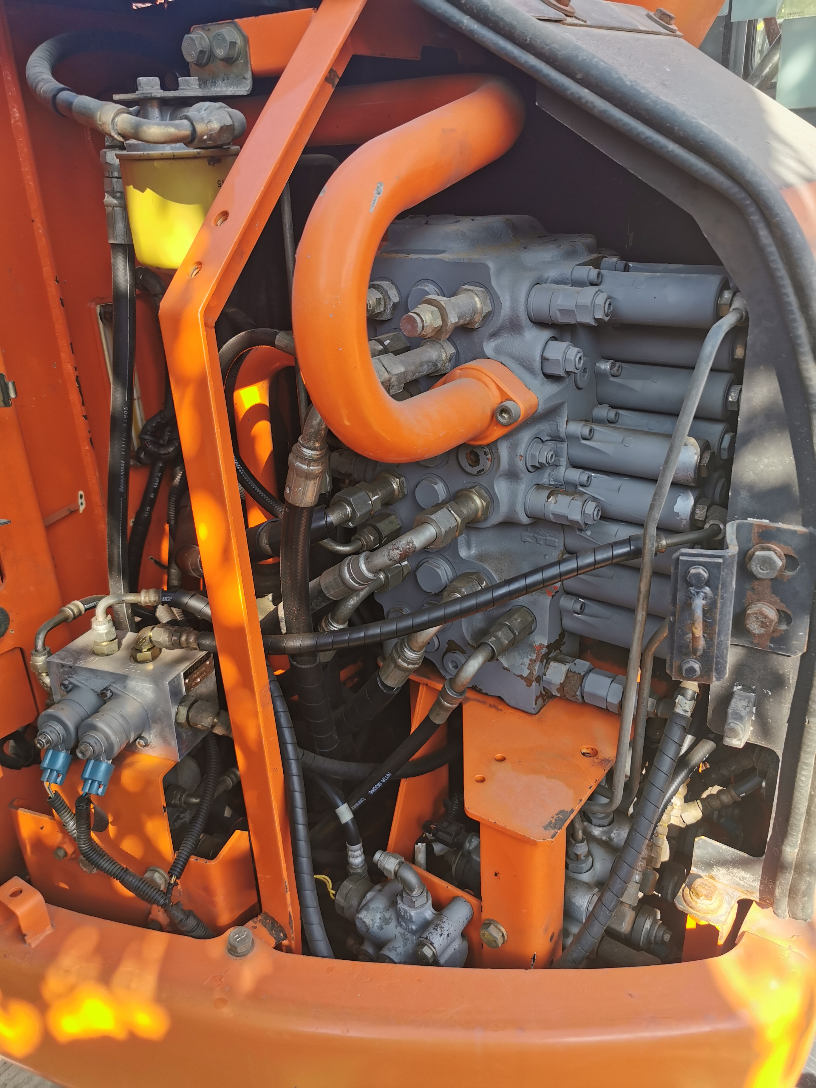 ZX75 7.5 Ton Hitachi Japanese Used Excavator Digger with Original Hydraulic Cylinder
