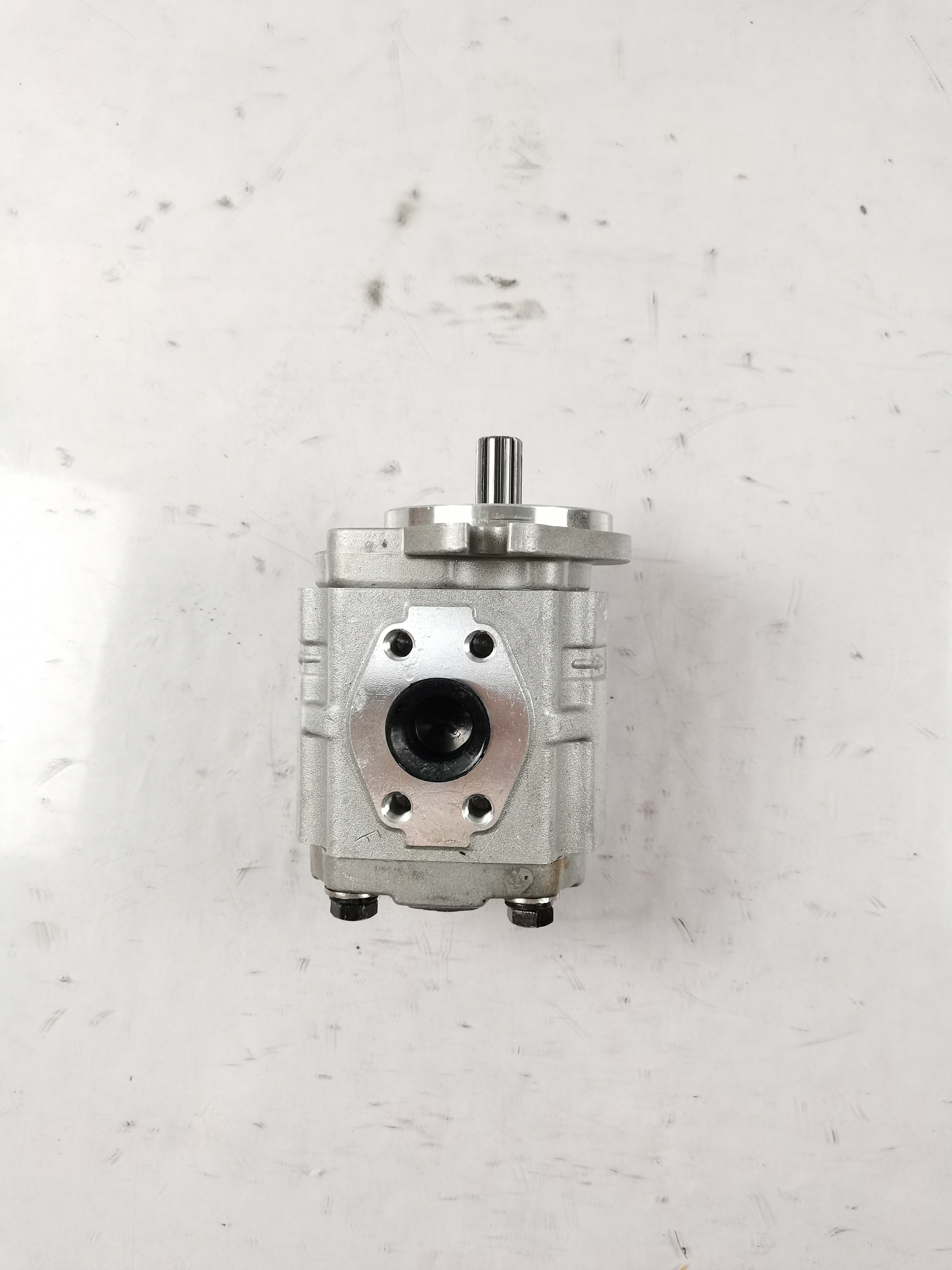 705-21-32051 Pump Assy Torqflow Komatsu Parts D85A D85C D85E D85P