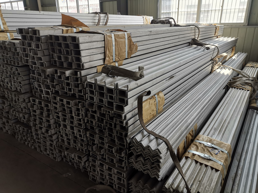 Ss316l Stainless Steel U Section Channel Bar 100 X 50 X 6mm Web Thickness X 6m