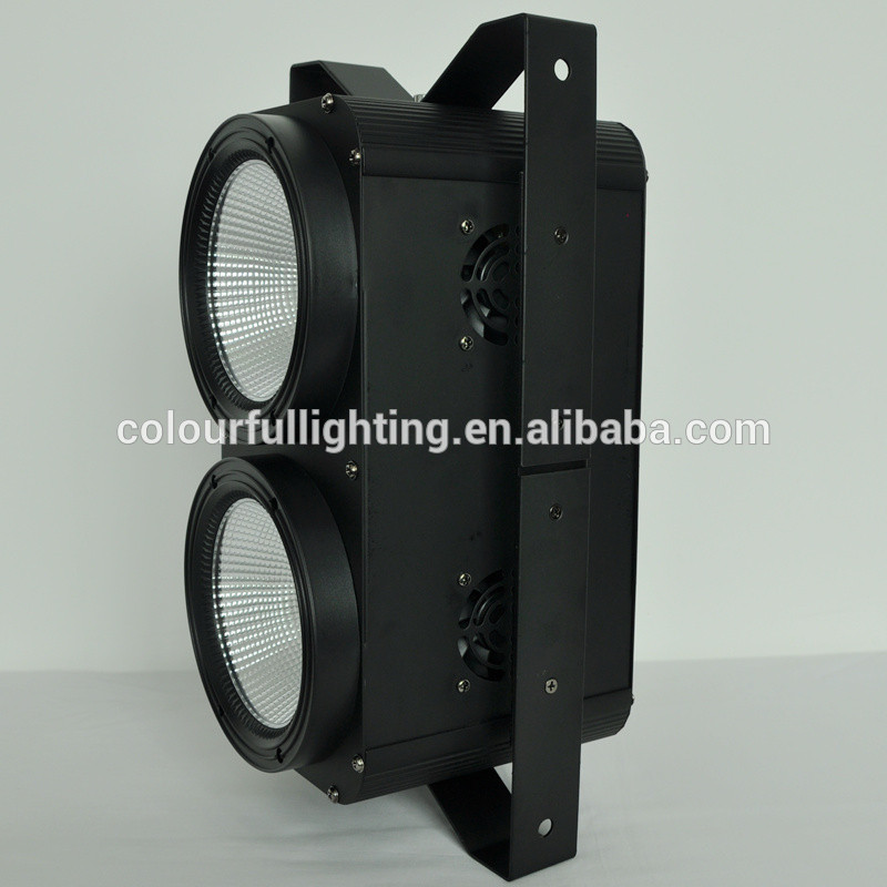 RGBW 2x100W 200W LED COB 4in1 Blinder Light (7).JPG