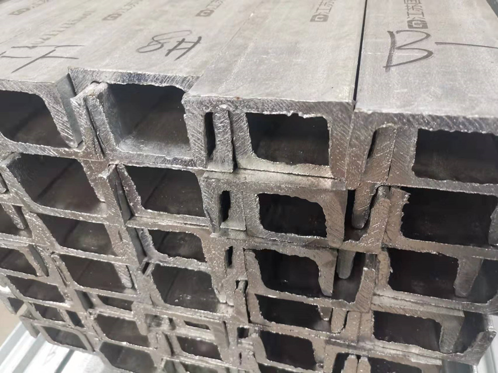 4.5mm Astm A36 Jis Ss400 Galvanized U Channel Cold Formed Structural Steel