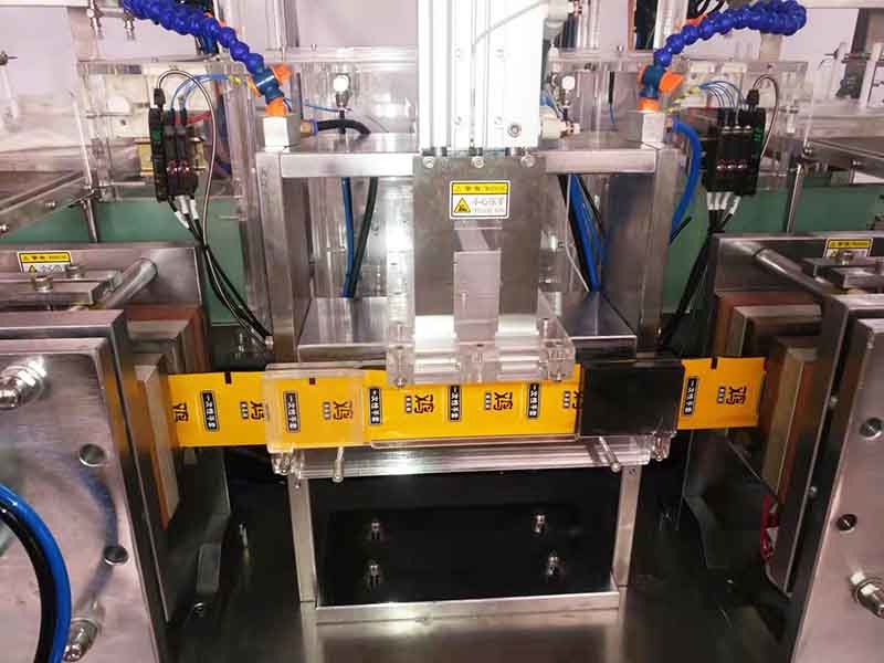 AC220V Auto Folding Wrapping Machine Hygienic PE Glove Safety