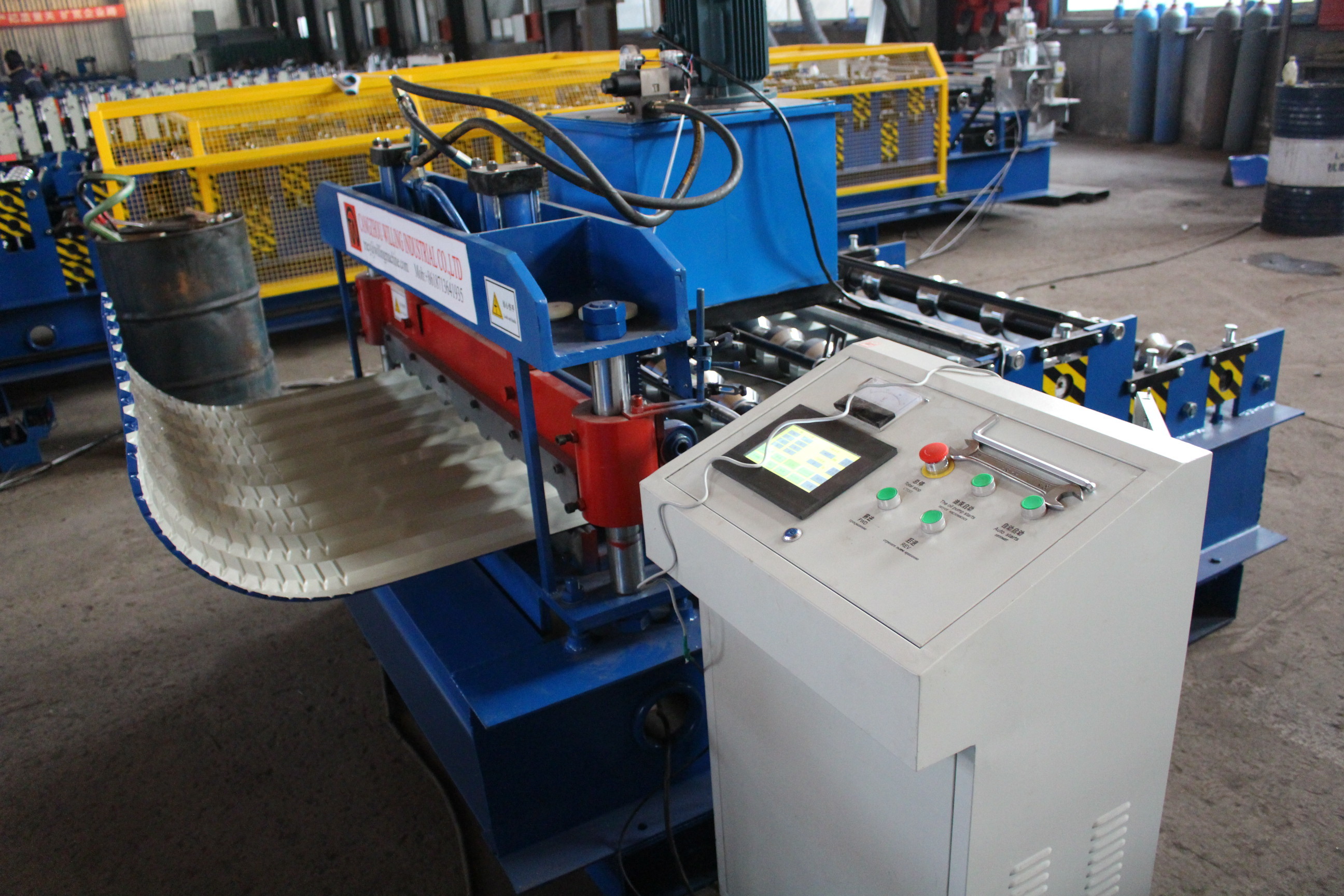 Metal Floor Deck Roll Forming Machine 4Kw PLC Control Automatic Crimping