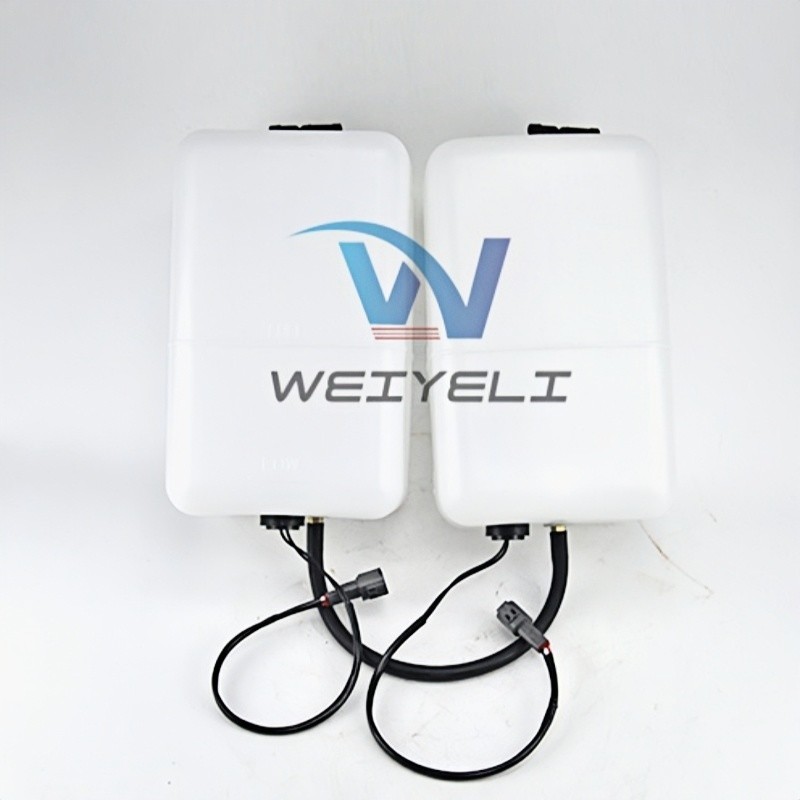 Excavator Accessories Small Antifreeze Backup Water Tank For Hitachi ZAX470-5G