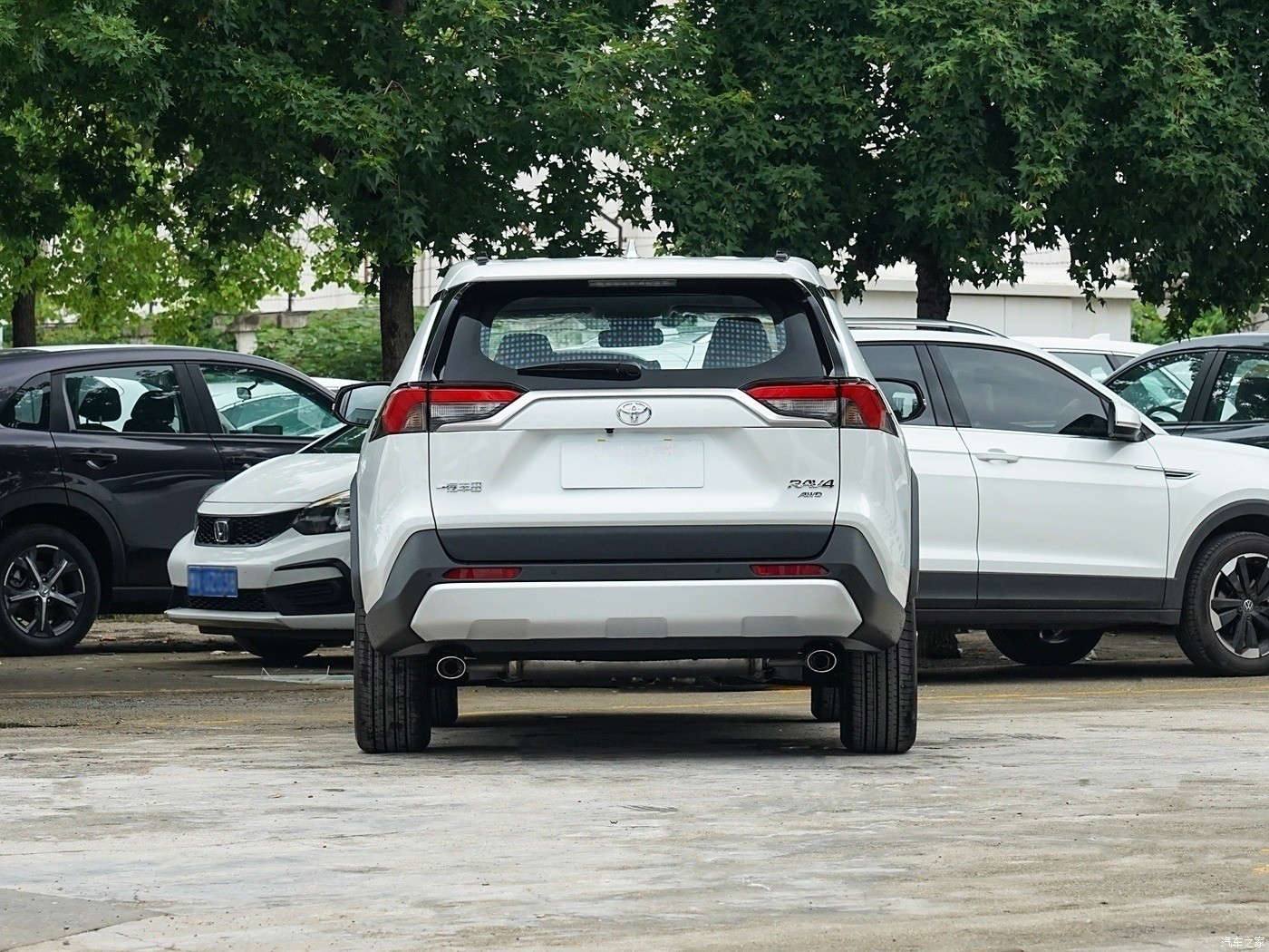 Toyoyta RAV4 2023 2.5L E-CVT 4WD Ultimate Edition Hybrid SUV