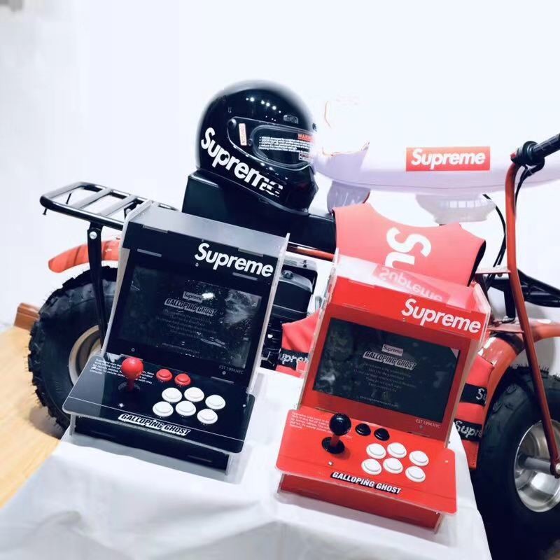 Small 220V / 110V Acrylic Retro Video Game Machine For Kids Red / Black Color