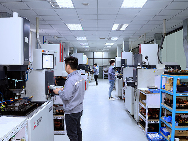 Cavity Plastic Injection Machine Parts VDI27 Polishing DIEVAR Material