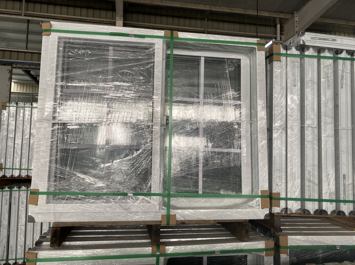Vinyl UPVC Aluminium Folding Window Doors Contemporary ODM