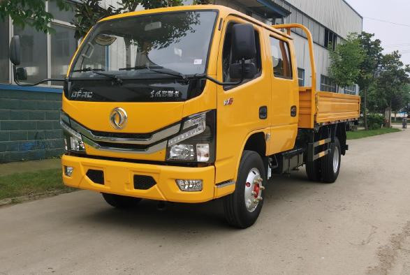 Brand New Cargo Truck Cheap Price 80L Oil Tank Tractor Shacman Dongfeng FAW Mini Dump Trucks 10-20 T Tipper Light Truck