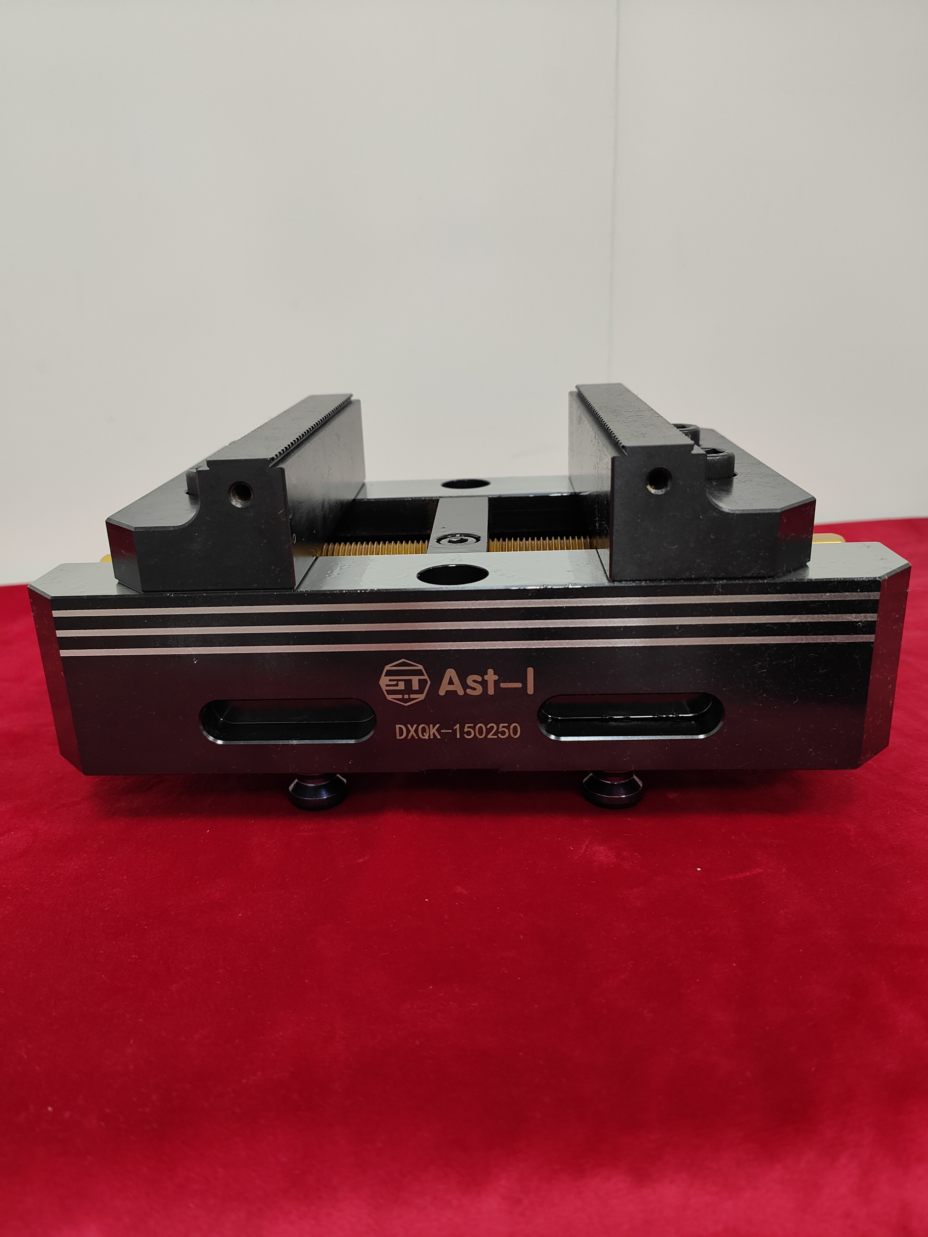 Compact 240mm Axis Fixtures 100Nm Stainless Steel 5 Axis Fixture