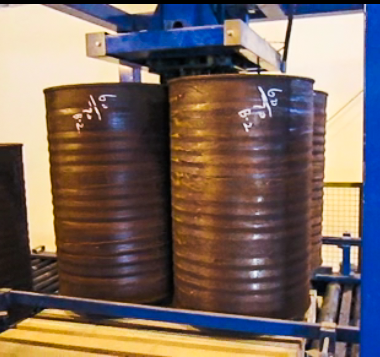 200L Fully Automatic Bitumen/Asphalt Heat Tracing Hot Liquid Filling Machine Line 4 Nozzles Electric Drum Engine Motor Chemical