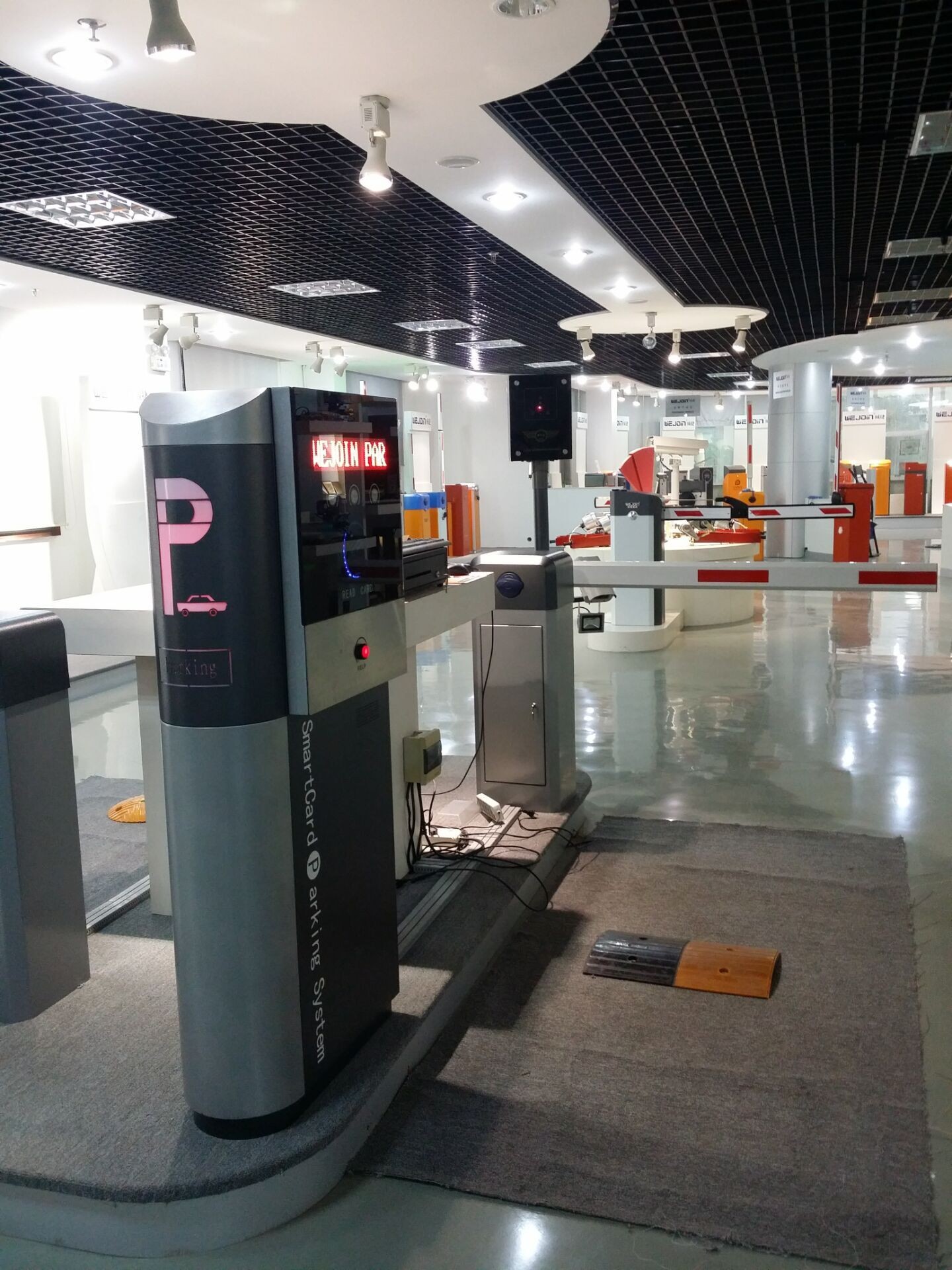 Digital Limit Parking Barrier Gate Parking Lot Control Vehicle Parts IP54 Enclosure