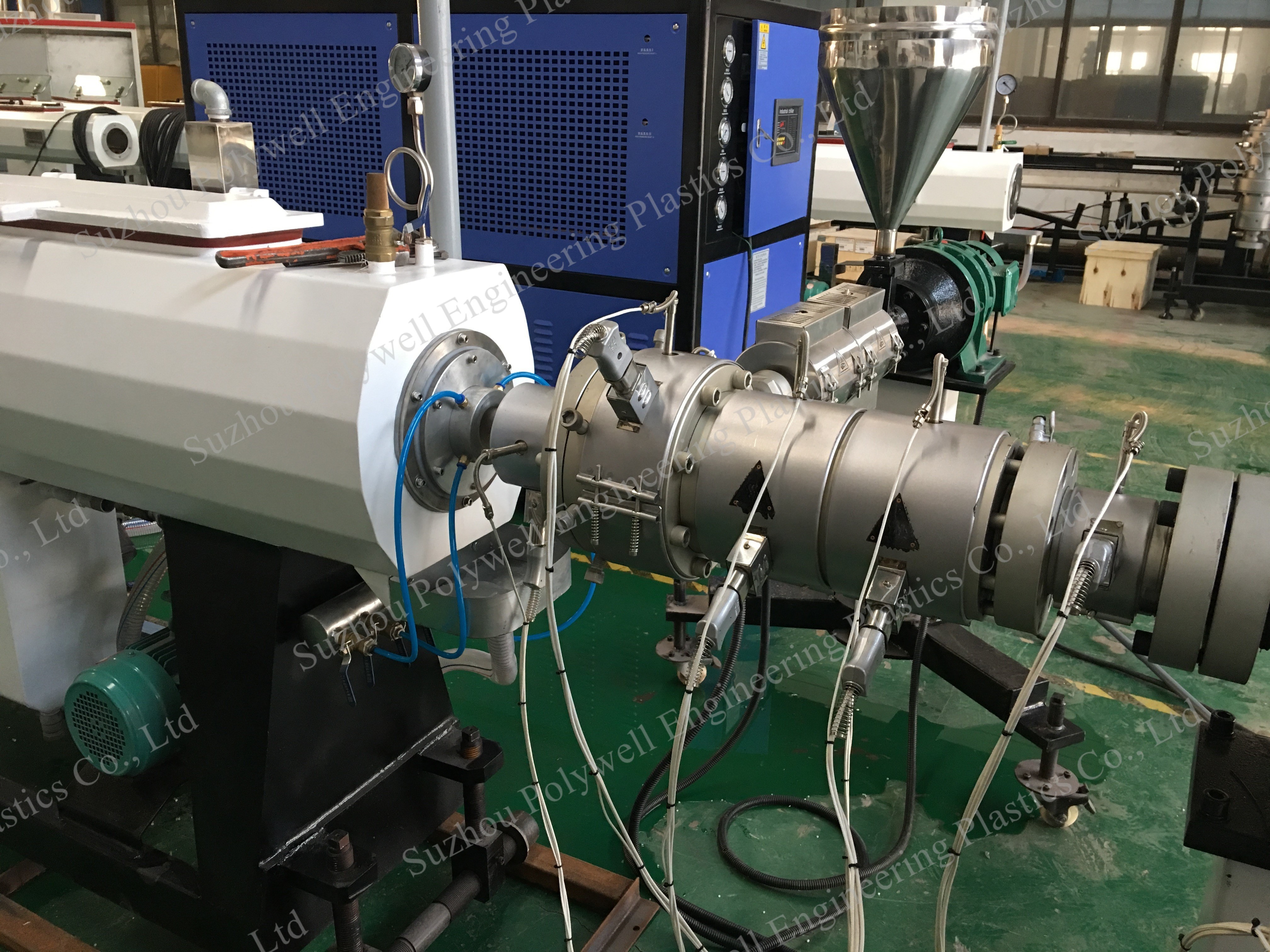 Automatic PE PP PPR Pipe Manufacturing Machine For Produce Field Irrigation Pipe